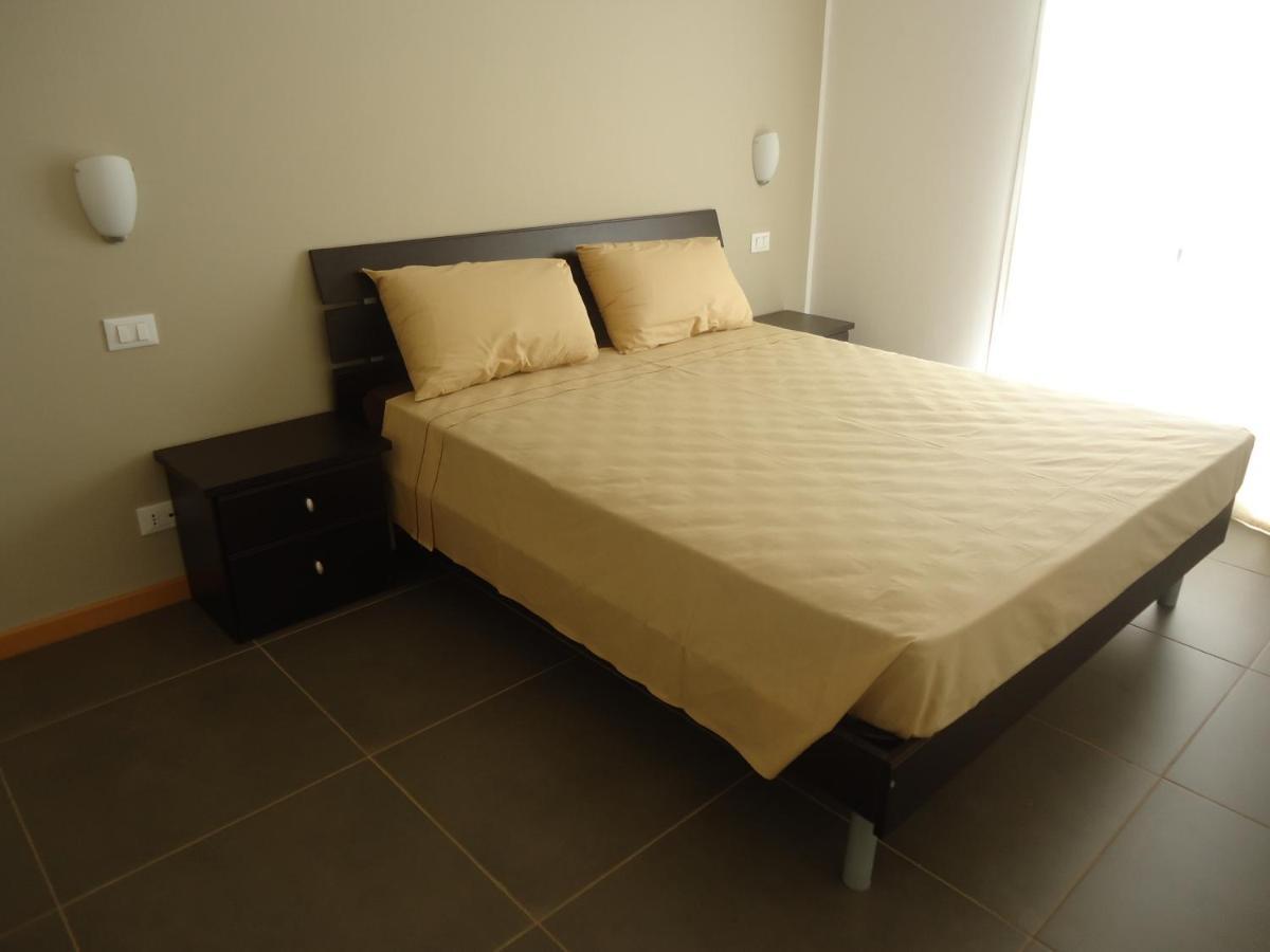 Ca Jasmine Apartment ซาลเรย์ ภายนอก รูปภาพ